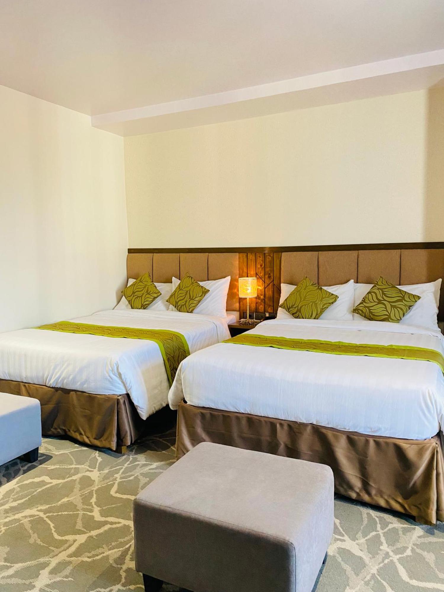 Maxi Hotel And Event Center Tagbilaran City Ngoại thất bức ảnh
