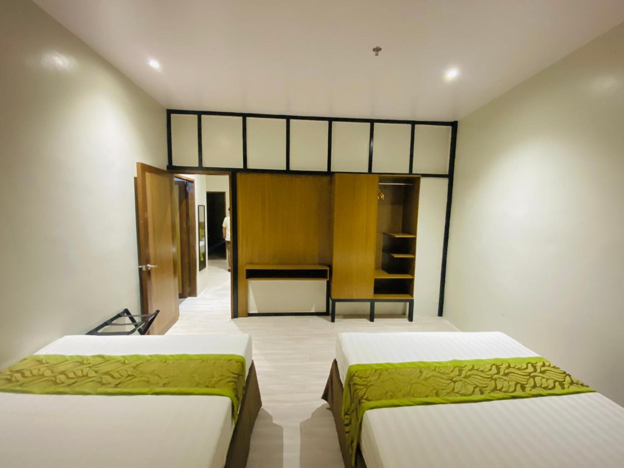 Maxi Hotel And Event Center Tagbilaran City Ngoại thất bức ảnh